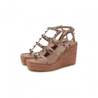 Кожаные босоножки Rockstud Torchon Valentino